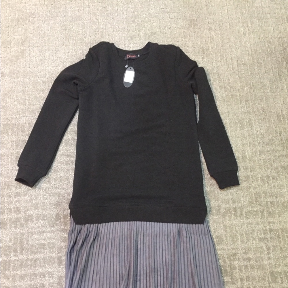 NWT Sweater Black and Gray Fran Dress- XS